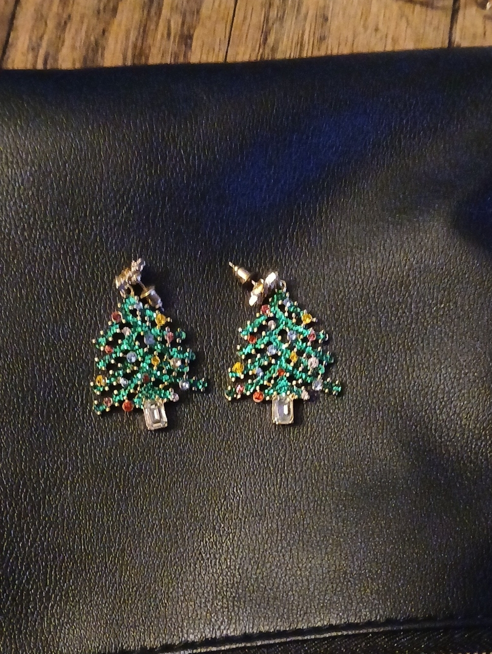 Holiday Green Christmas Tree Stud Earrings - Sparkling Festive Jewelry